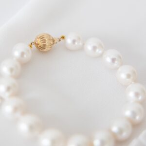 pearl-bracelet