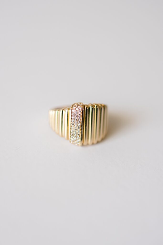 Retro Radiance Ring